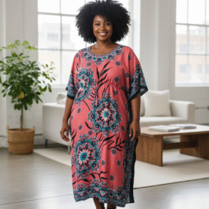 Modelo Chloe - Vestido Fucsia con Mangas