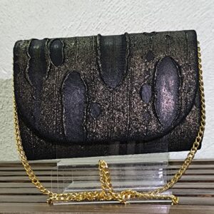 Modelo Savage - Sobre Negro Brilloso